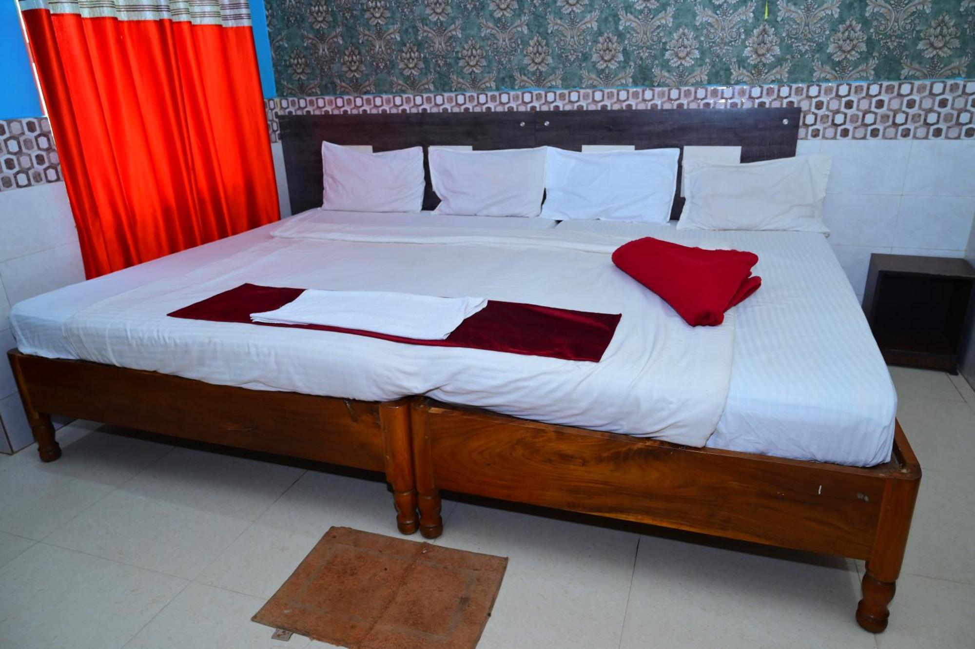 Mor Hotel Beach Heaven-স্বর্গদ্বার গোল্ডেন বিচ এবং মন্দিরের কাছে হোটেল বিচ হেভেন- Near Golden Beach & Temple Best Selling & Best Choice Of Travellers Puri Kültér fotó