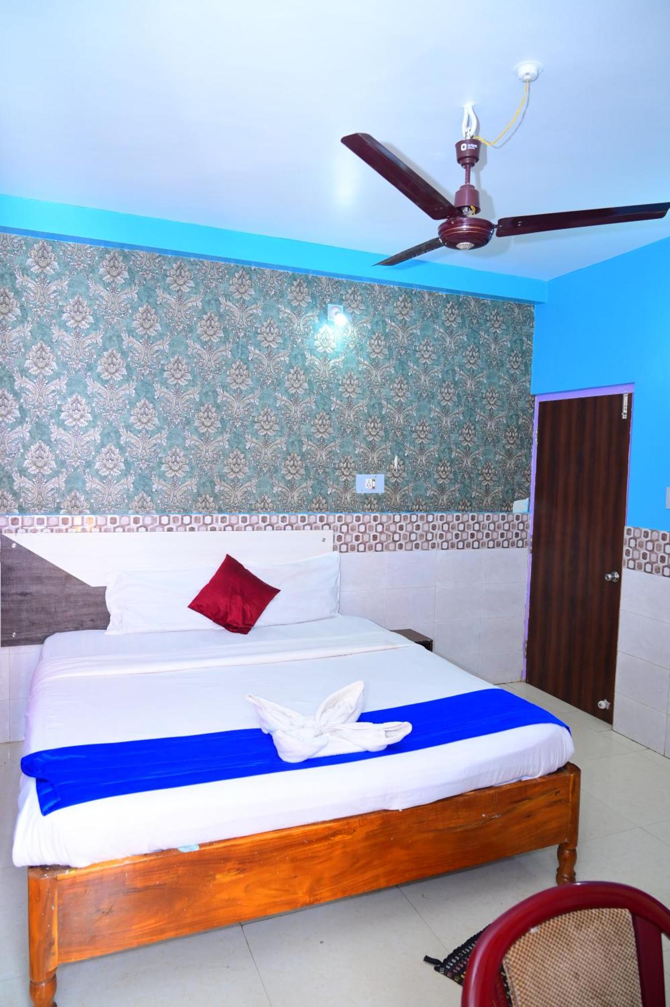 Mor Hotel Beach Heaven-স্বর্গদ্বার গোল্ডেন বিচ এবং মন্দিরের কাছে হোটেল বিচ হেভেন- Near Golden Beach & Temple Best Selling & Best Choice Of Travellers Puri Kültér fotó