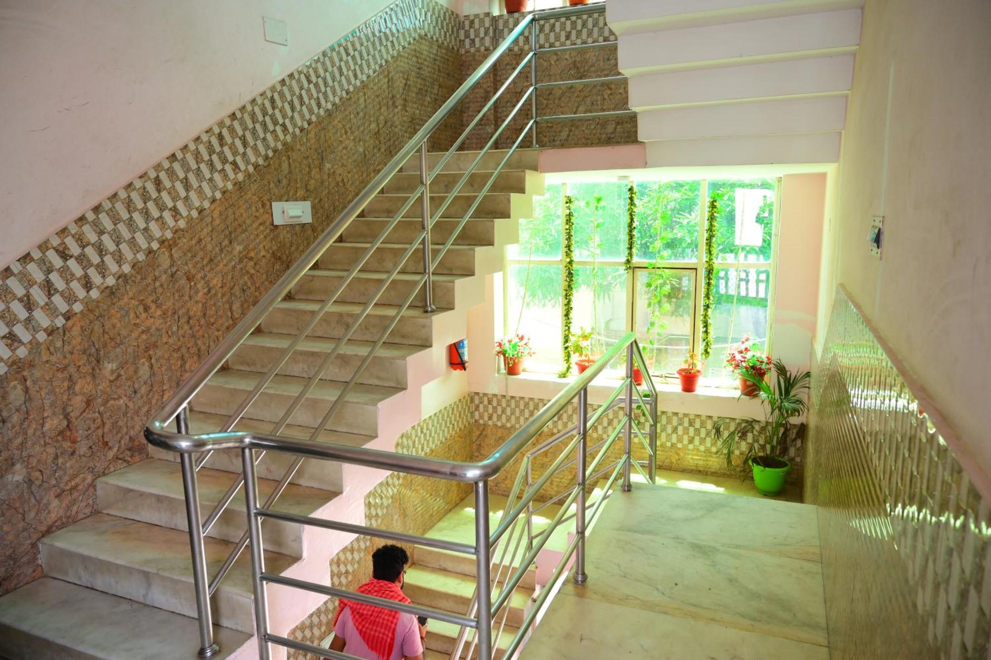 Mor Hotel Beach Heaven-স্বর্গদ্বার গোল্ডেন বিচ এবং মন্দিরের কাছে হোটেল বিচ হেভেন- Near Golden Beach & Temple Best Selling & Best Choice Of Travellers Puri Kültér fotó